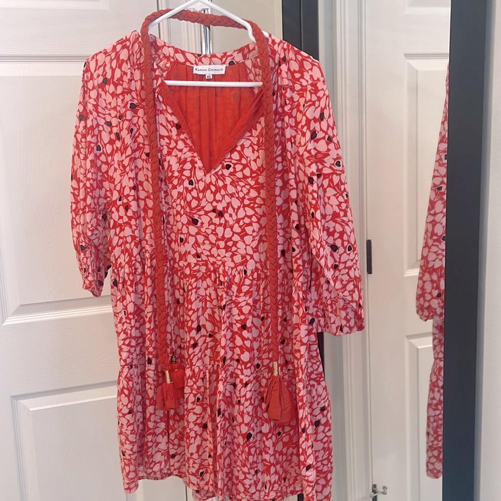 Karina Grimaldi, tie-waist dress. Size: XS. Color: pink/red/black.